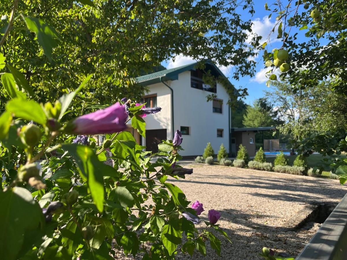 Soko Holiday Home Bihac Bagian luar foto